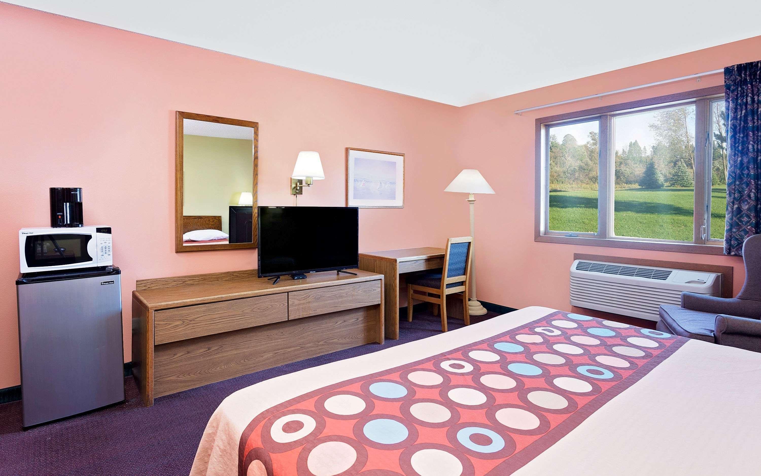 ซูเปอร์ 8 บาย วินด์แฮม สเตอร์เจียนเบย์ Hotel ภายนอก รูปภาพ